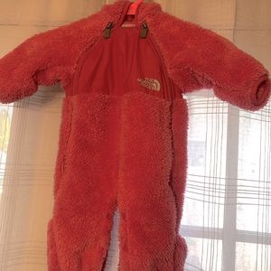 The North Face Baby Girl Fuzzy Snowsuit Bunting Pink 0-3 months